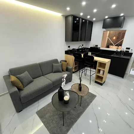 Le Pamela Front De Apartamento